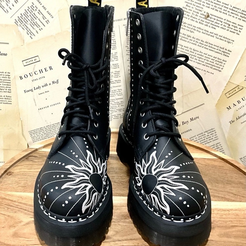 Free People Dr Martens Jadon Hi Solar Flare Boot Embroidery Black - Picture 10 of 10